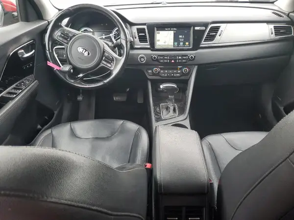 KNDCE3LC7H5047756 2017 KIA NIRO - Image 8