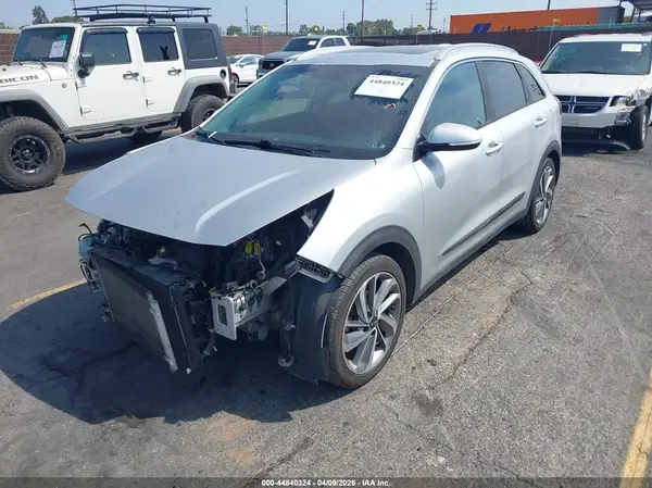KNDCE3LC7H5057199 2017 KIA NIRO - Image 2