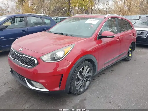 KNDCE3LC7H5061589 2017 KIA NIRO - Image 2