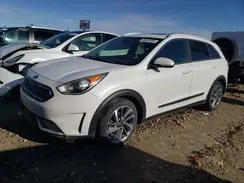 KNDCE3LC7H5072740 2017 KIA NIRO