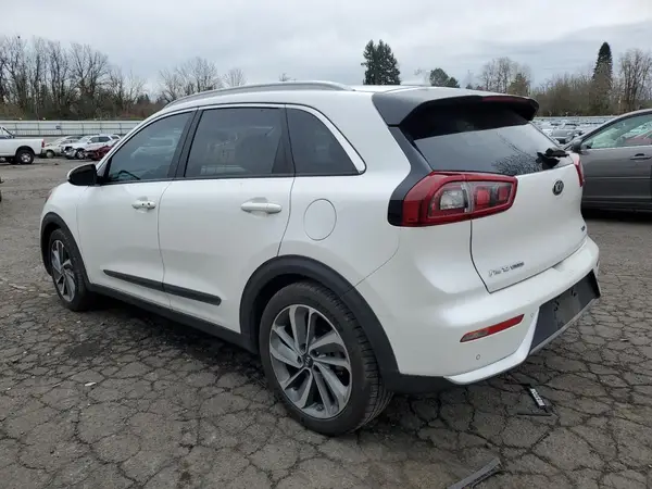 KNDCE3LC7H5090736 2017 KIA NIRO - Image 2