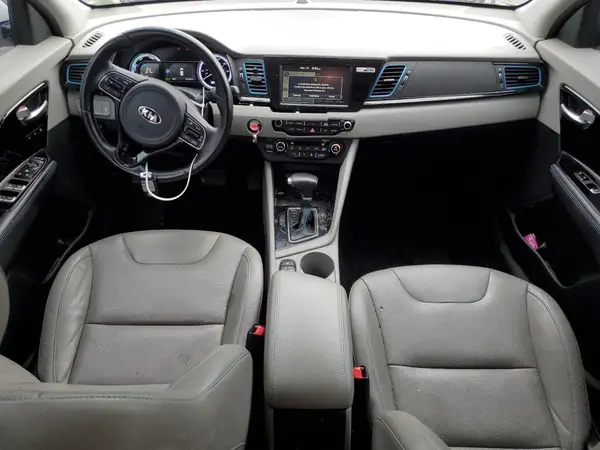 KNDCE3LC7H5090736 2017 KIA NIRO - Image 8