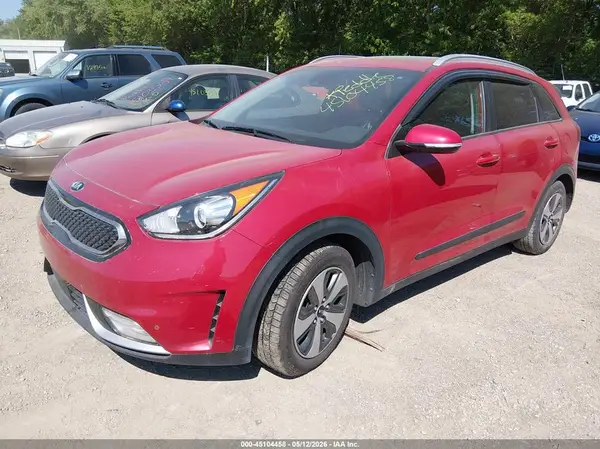 KNDCE3LC7J5179874 2018 KIA NIRO - Image 2