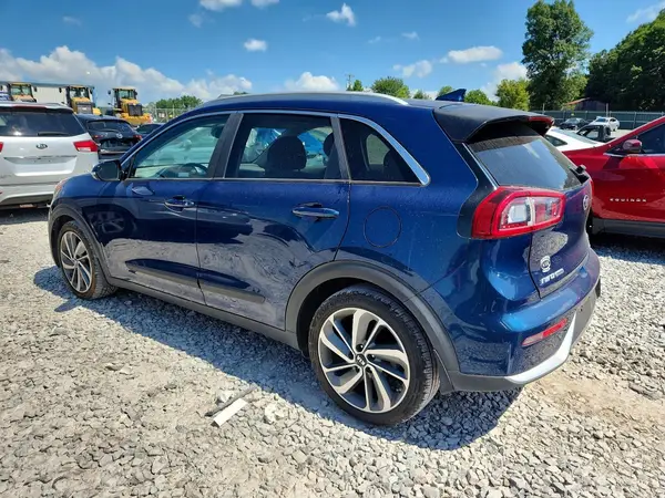 KNDCE3LC7K5240285 2019 KIA NIRO - Image 2