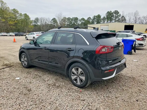 KNDCE3LC7K5243266 2019 KIA NIRO - Image 2