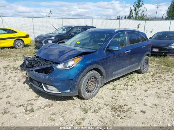 KNDCE3LC7K5273755 2019 KIA NIRO - Image 2
