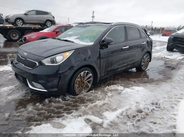 KNDCE3LC7K5286022 2019 KIA NIRO - Image 2