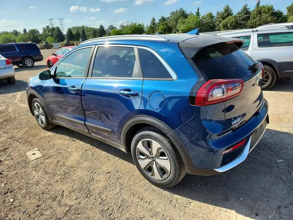 KNDCE3LC7K5306916 2019 KIA NIRO - Image 2