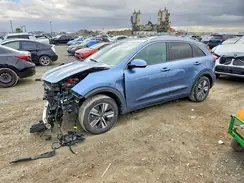 KNDCE3LC7N5495717 2022 KIA NIRO