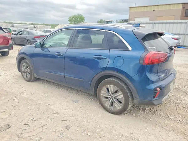 KNDCE3LC7N5495748 2022 KIA NIRO - Image 2