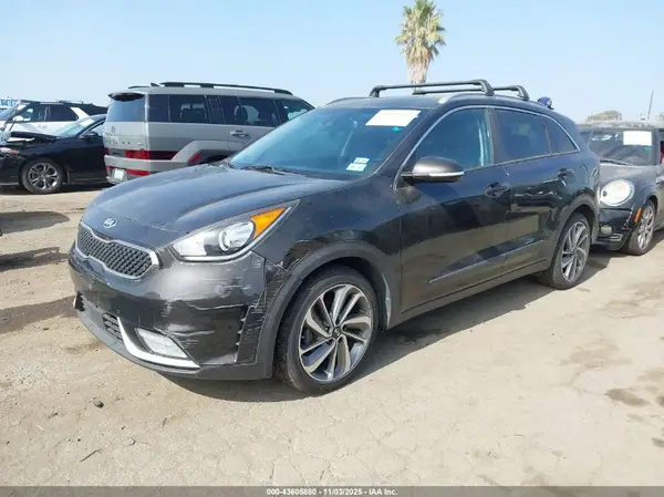 KNDCE3LC8H5049029 2017 KIA NIRO - Image 2