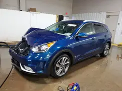 KNDCE3LC8H5068423 2017 KIA NIRO