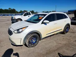 KNDCE3LC8H5069992 2017 KIA NIRO
