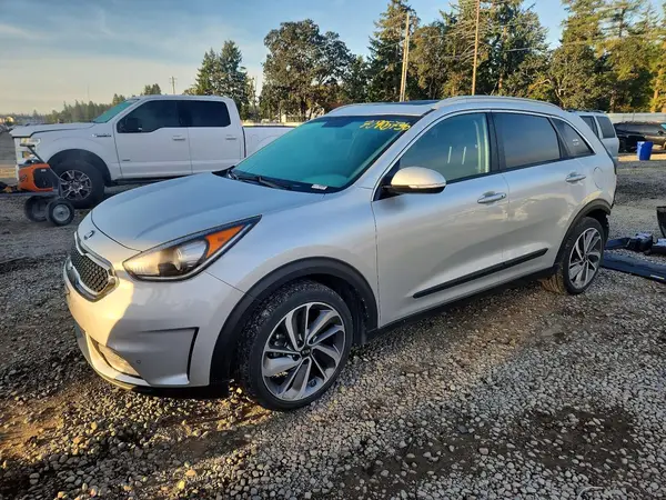 KNDCE3LC8H5078790 2017 KIA NIRO - Image 1