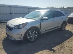 KNDCE3LC8H5082094 2017 KIA NIRO