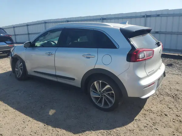 KNDCE3LC8H5082094 2017 KIA NIRO - Image 2