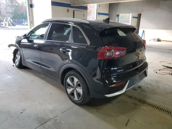 KNDCE3LC8J5109879 2018 KIA NIRO - Image 2