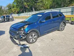 KNDCE3LC8J5118694 2018 KIA NIRO
