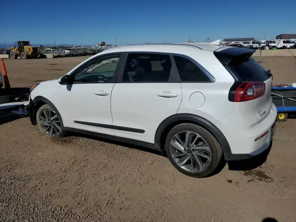 KNDCE3LC8J5126438 2018 KIA NIRO - Image 2