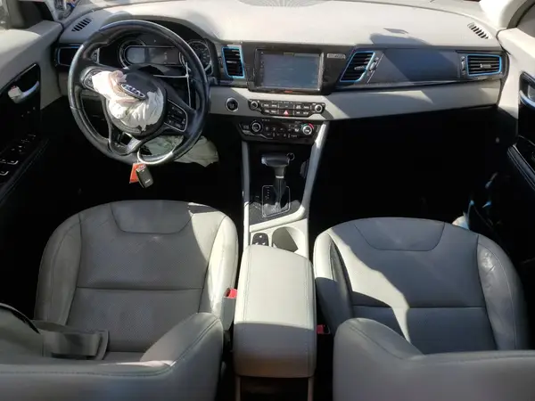 KNDCE3LC8J5126438 2018 KIA NIRO - Image 8