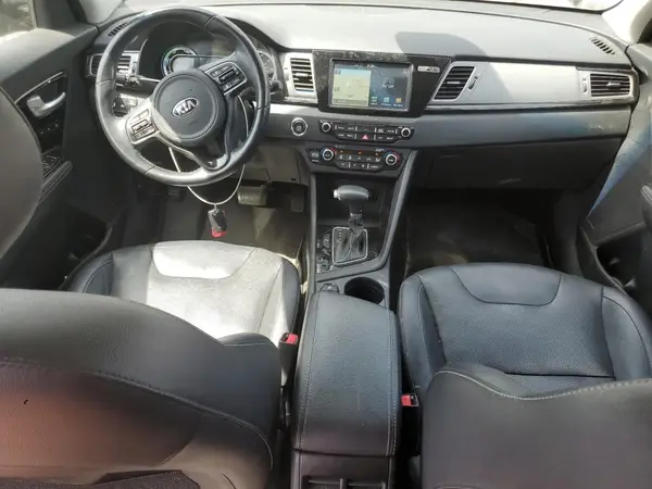 KNDCE3LC8J5132692 2018 KIA NIRO - Image 8