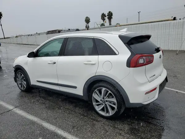 KNDCE3LC8J5134636 2018 KIA NIRO - Image 2