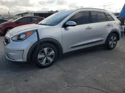 KNDCE3LC8J5147810 2018 KIA NIRO