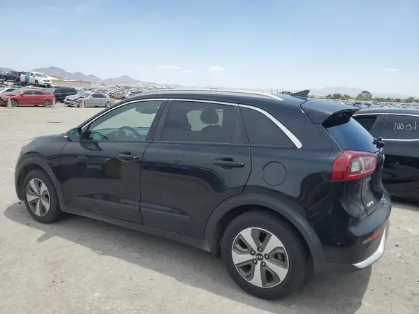KNDCE3LC8K5346728 2019 KIA NIRO - Image 2