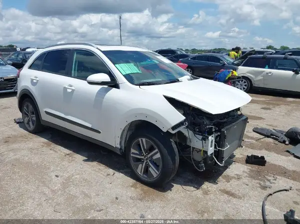 KNDCE3LC8L5438908 2020 KIA NIRO - Image 1
