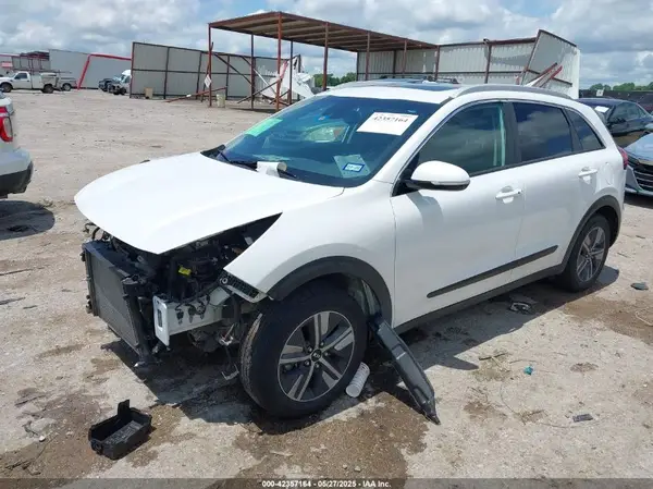 KNDCE3LC8L5438908 2020 KIA NIRO - Image 2