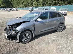 KNDCE3LC8N5493765 2022 KIA NIRO