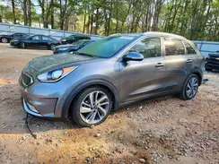 KNDCE3LC9H5038072 2017 KIA NIRO
