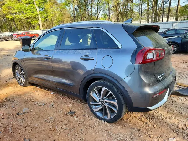 KNDCE3LC9H5038072 2017 KIA NIRO - Image 2