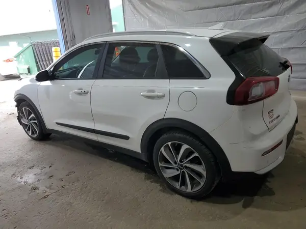 KNDCE3LC9H5038587 2017 KIA NIRO - Image 2