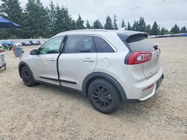 KNDCE3LC9H5047547 2017 KIA NIRO - Image 2