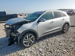 KNDCE3LC9H5050898 2017 KIA NIRO