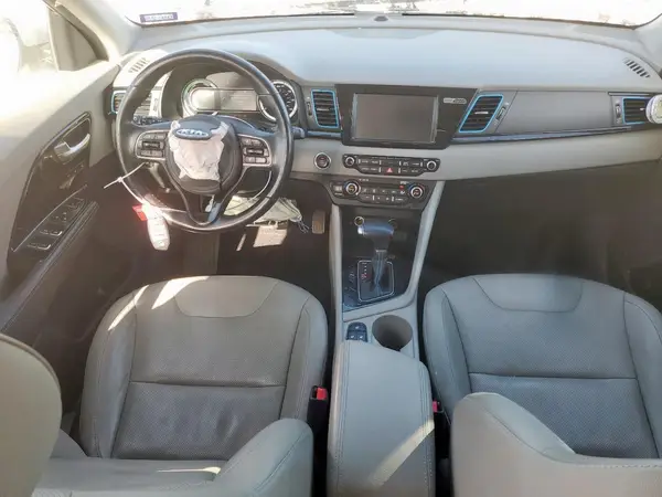 KNDCE3LC9H5050898 2017 KIA NIRO - Image 8