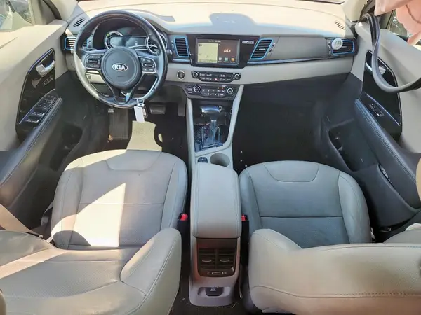 KNDCE3LC9H5089782 2017 KIA NIRO - Image 8