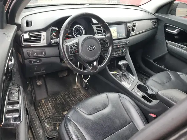 KNDCE3LC9H5090382 2017 KIA NIRO - Image 8
