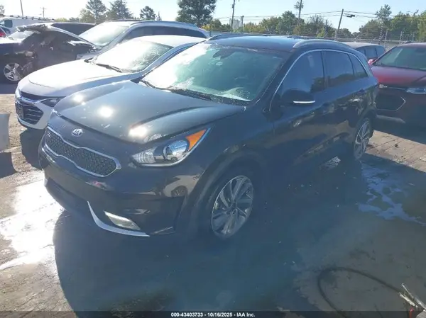 KNDCE3LC9J5120356 2018 KIA NIRO - Image 2