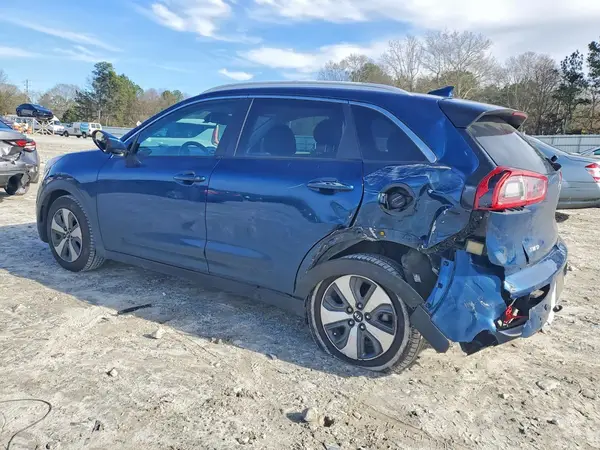 KNDCE3LC9J5125766 2018 KIA NIRO - Image 2