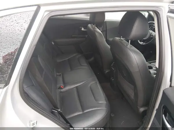 KNDCE3LC9J5147802 2018 KIA NIRO - Image 8