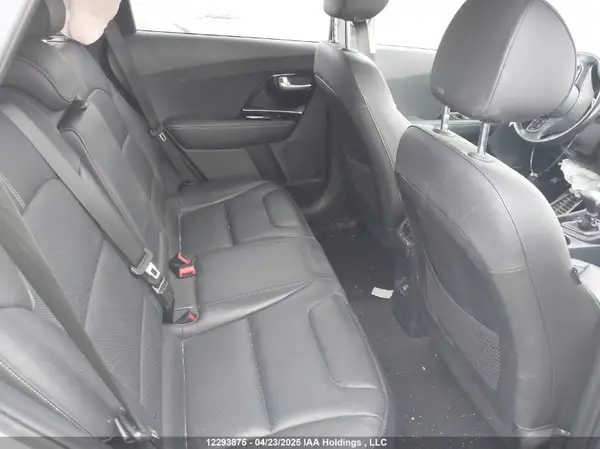 KNDCE3LC9J5187135 2018 KIA NIRO - Image 8