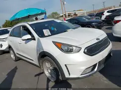 KNDCE3LC9K5216229 2019 KIA NIRO