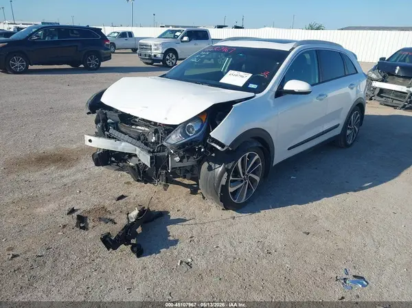 KNDCE3LC9K5216263 2019 KIA NIRO - Image 2