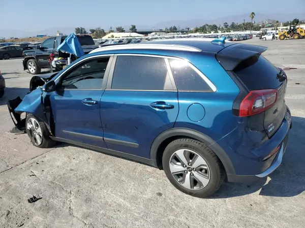 KNDCE3LC9K5220846 2019 KIA NIRO - Image 2