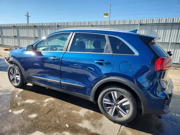 KNDCE3LC9L5426668 2020 KIA NIRO - Image 2