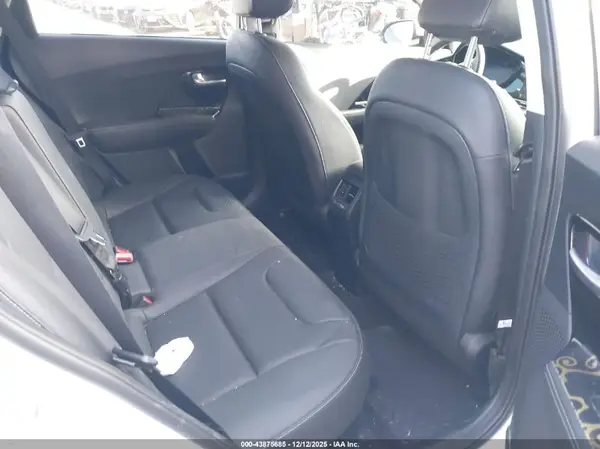 KNDCE3LC9N5489823 2022 KIA NIRO - Image 8