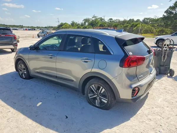 KNDCE3LC9N5546361 2022 KIA NIRO - Image 2