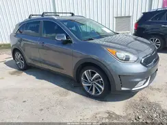 KNDCE3LCXH5040865 2017 KIA NIRO